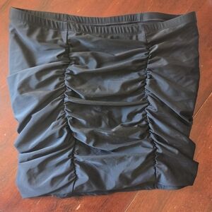 NWT Torrid High-Rise Short Ruched Swim Skirt With Brief